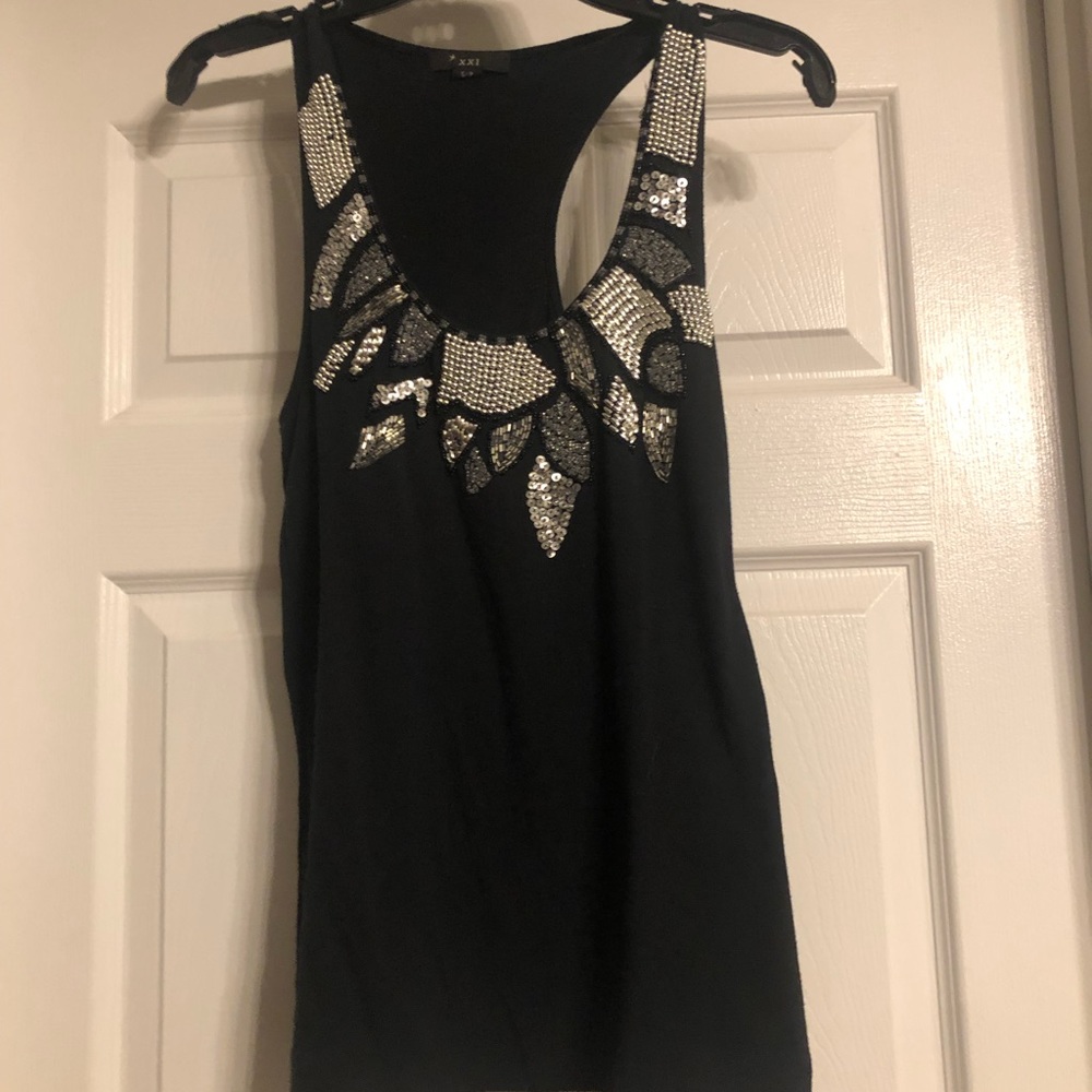 3/$15 🔸 Forever 21 navy blue beaded tank top size small
